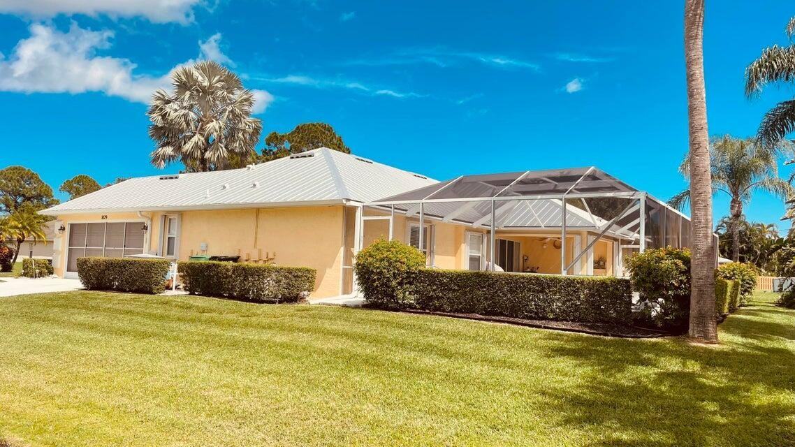 1829 Sw Hickock Ter - Photo 4 of 8