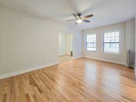 540 W Briar Pl #31 - Photo 1 of 1