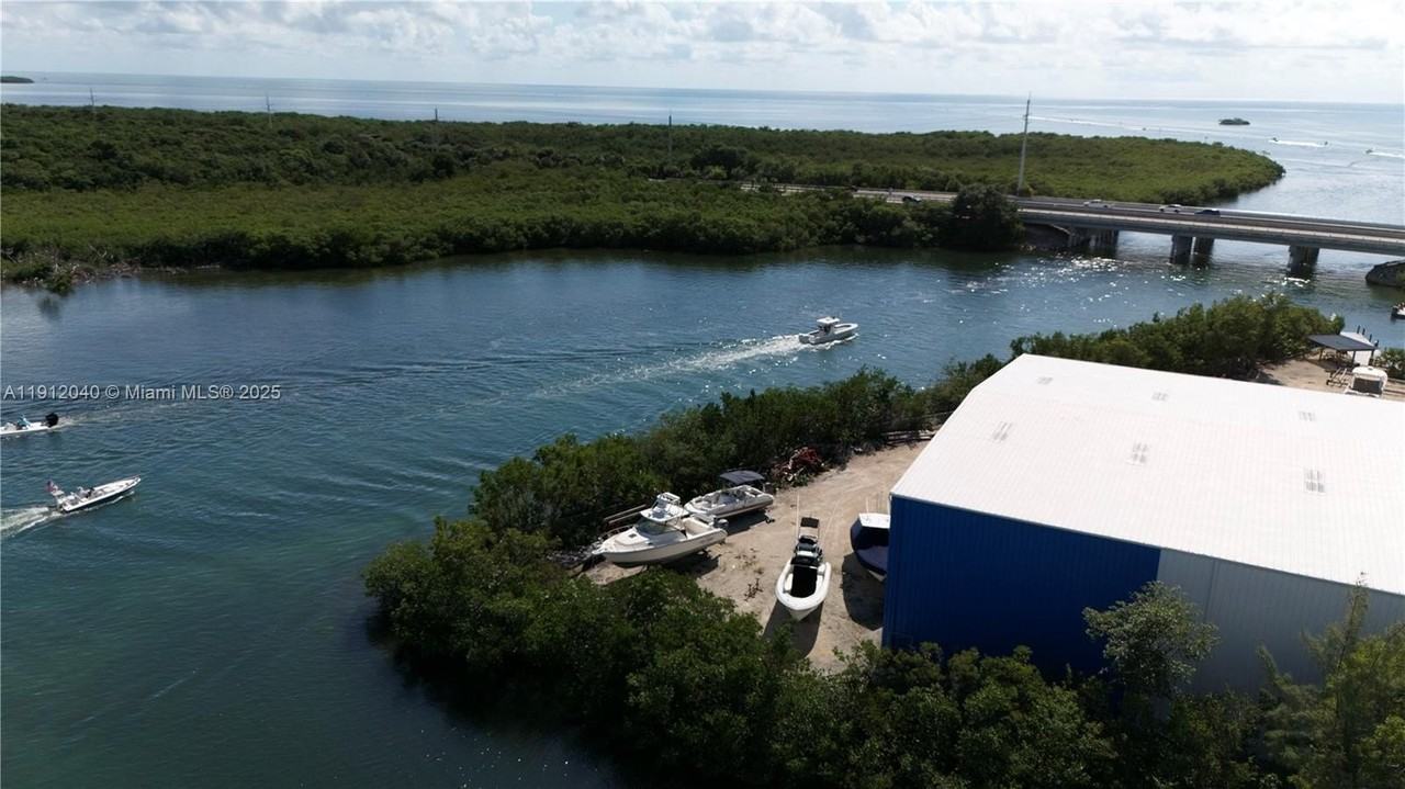 228 Orchid St #0 - Photo 6 of 43