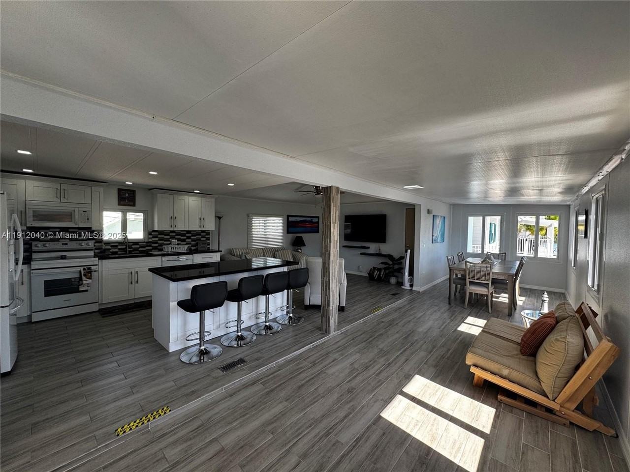 228 Orchid St #0 - Photo 7 of 43