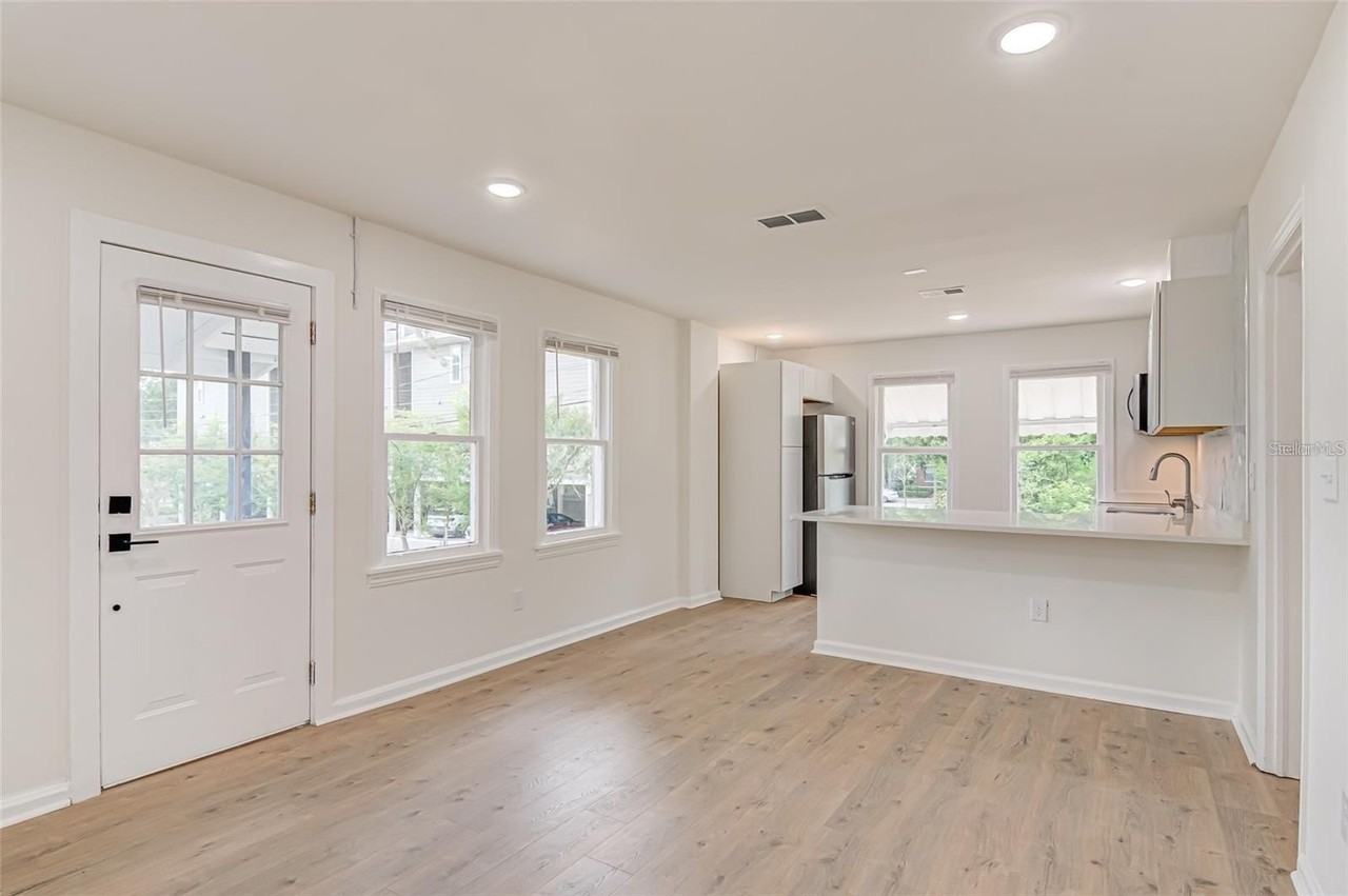 921 Sw 6th Ave #B - Photo 4 of 18