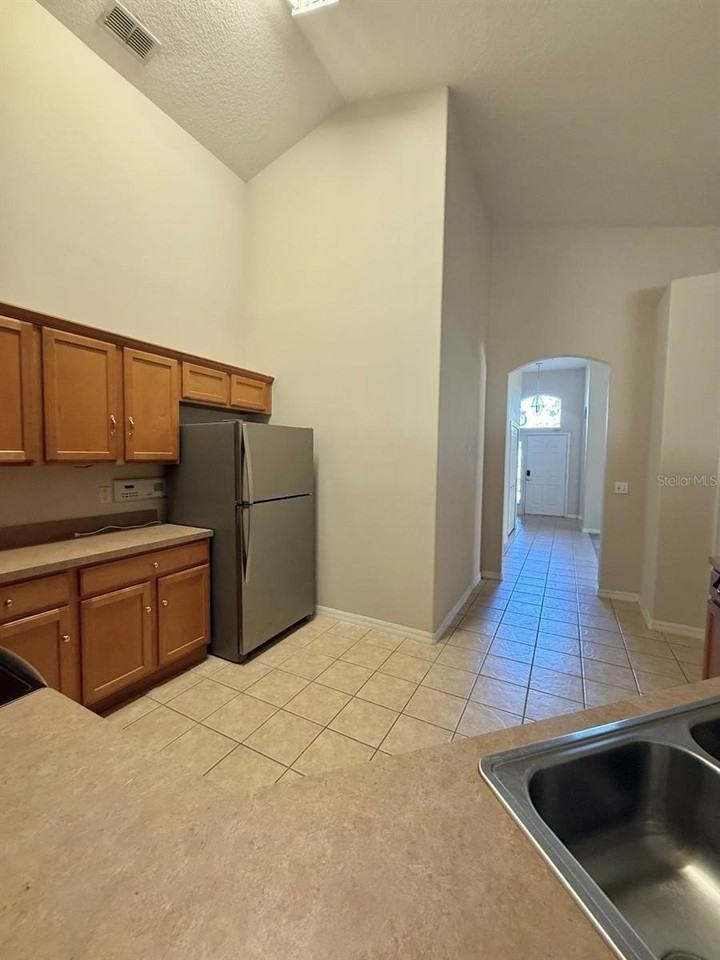 209 Corvina Dr - Photo 6 of 24