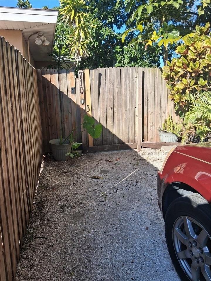 710 4th Ave Nw - Photo 2 of 17