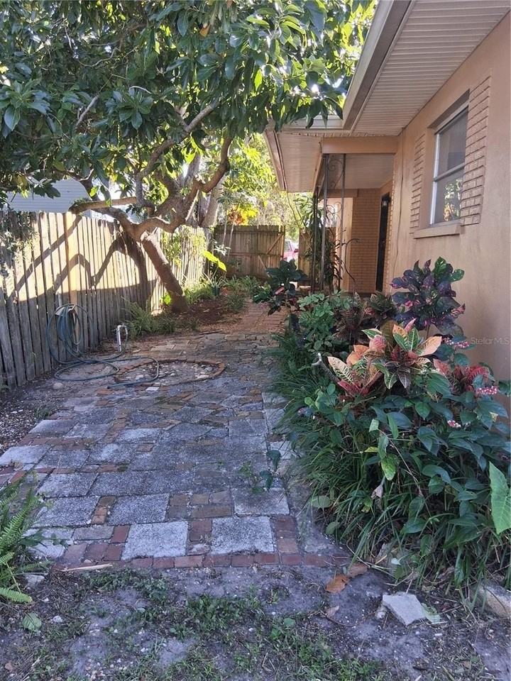 710 4th Ave Nw - Photo 3 of 17