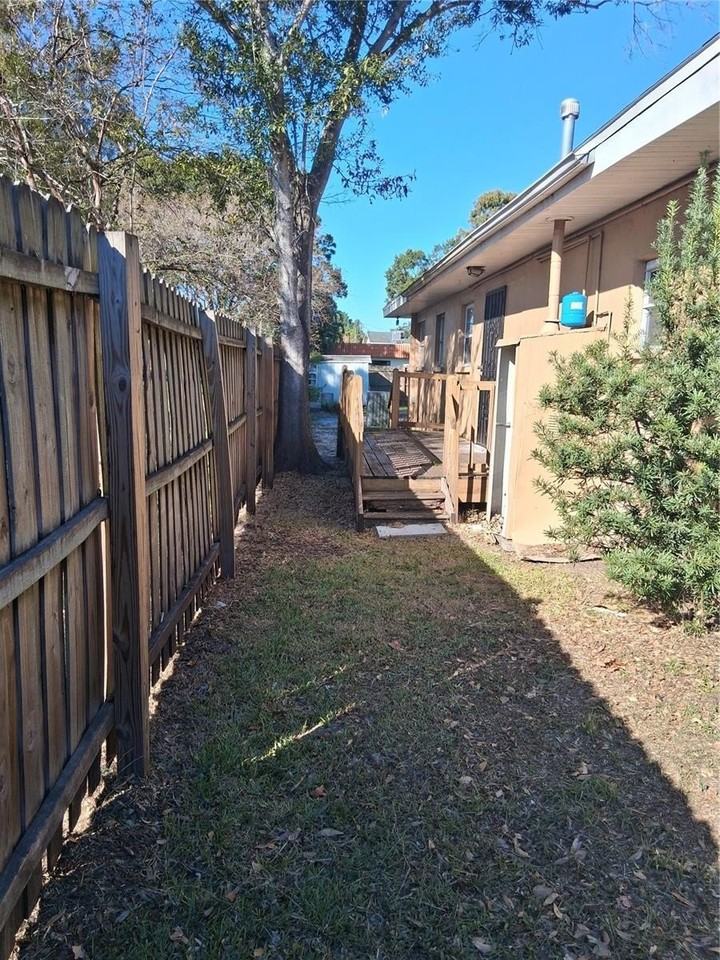 710 4th Ave Nw - Photo 4 of 17