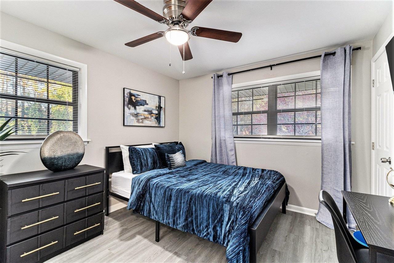 Hillpine Rd - Photo 6 of 9