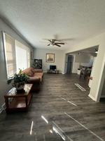 featured image of E 55th St