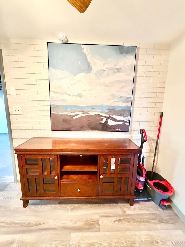 Chesswood Dr - Photo 7 of 12