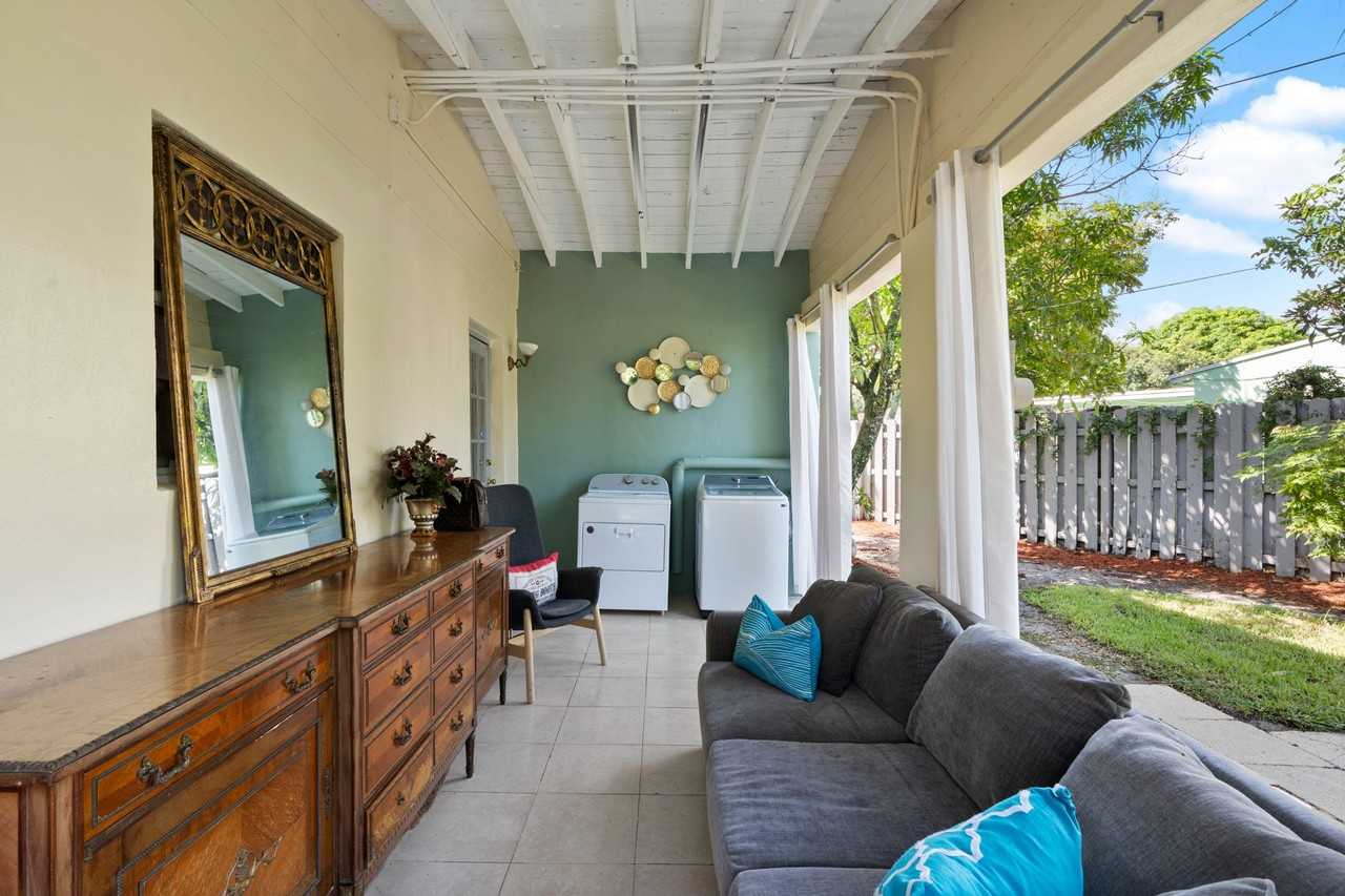 Sw 5th Ct - Photo 7 of 11