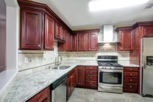 featured image of 393 Yorkshire Pl