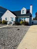 featured image of 425 Yale Ave