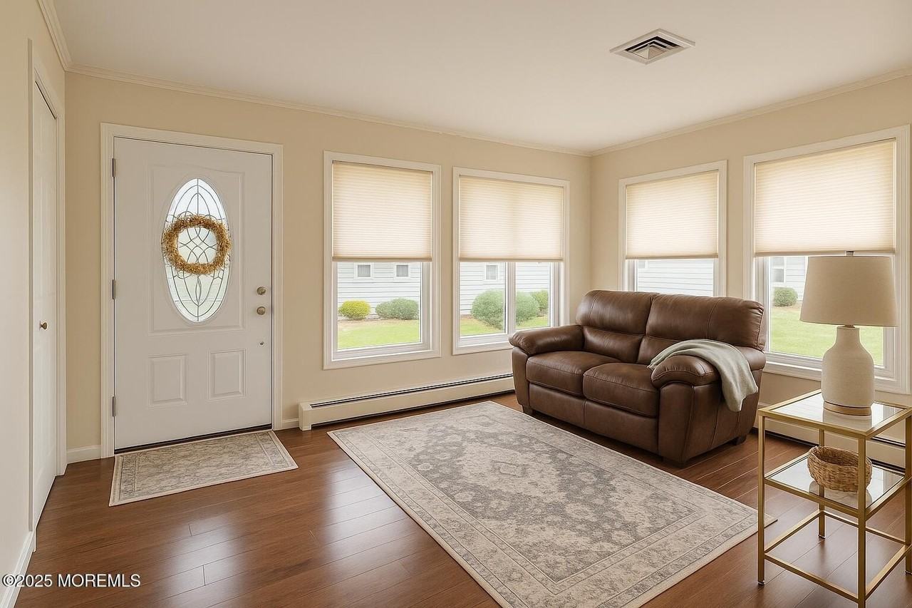 515 Jamaica Blvd - Photo 2 of 10