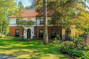 featured image of 177 Springfield St