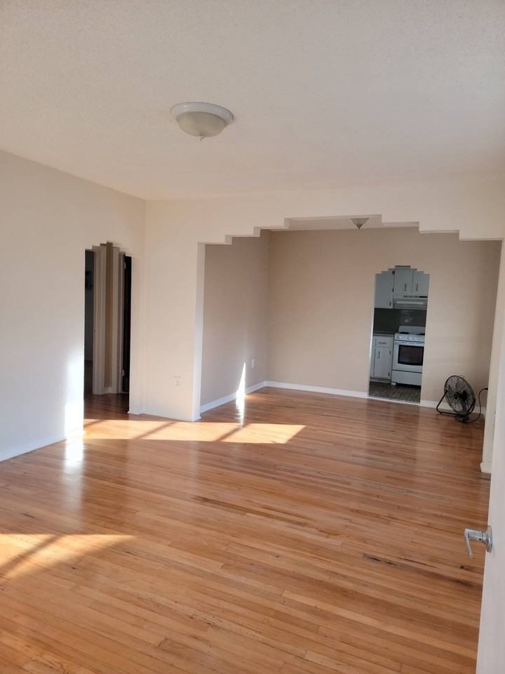 3122 Sw 25th Ter #1 - Photo 3 of 10