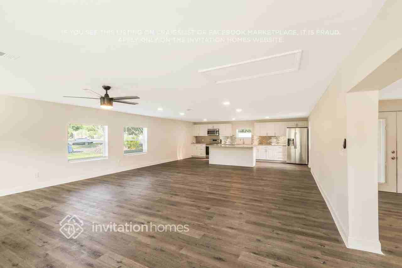 4000 Marlin Dr Se - Photo 7 of 27