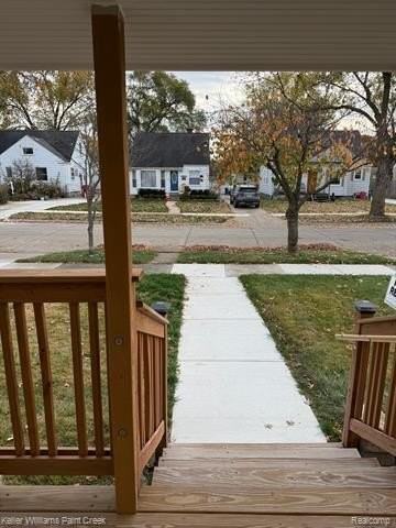 14040 Labelle St - Photo 3 of 10