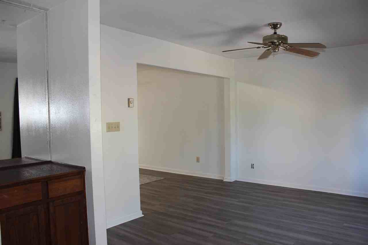 409 Westwood Dr - Photo 5 of 35