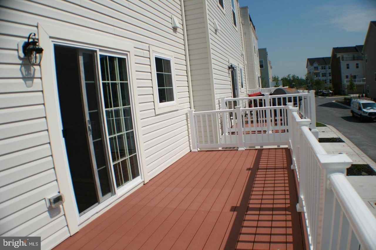 7581 Crowley Street - Photo 6 of 19