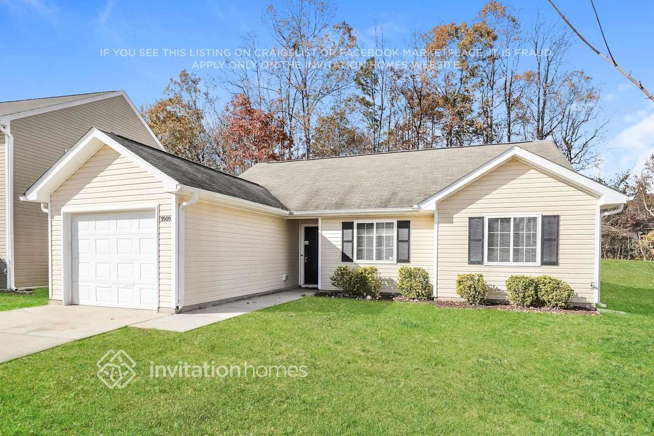 3909 Shepway Loop - Photo 3 of 17