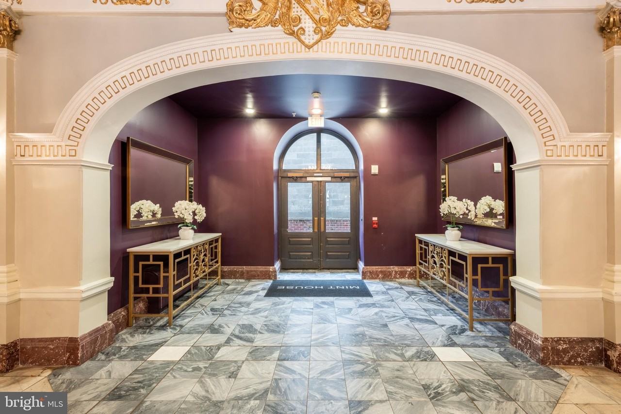 699 N Broad St Apt 902 #902 - Photo 6 of 14