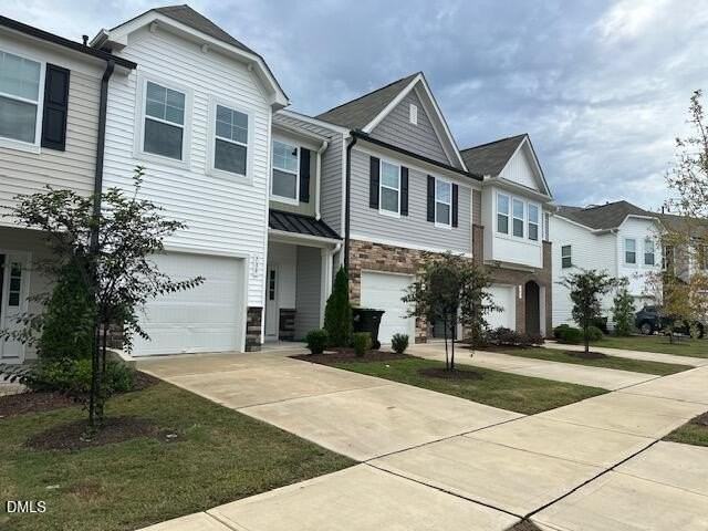 739 Ridge Cliff Ln - Photo 2 of 22