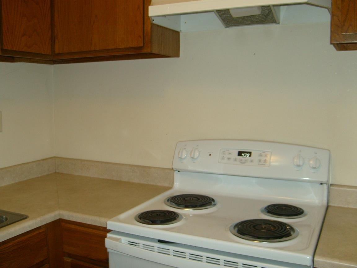 25 School St - Photo 6 of 13