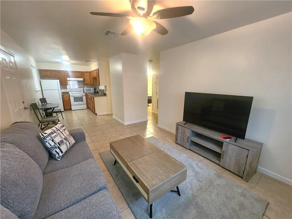 111 Lambda St ##4 - Photo 5 of 15