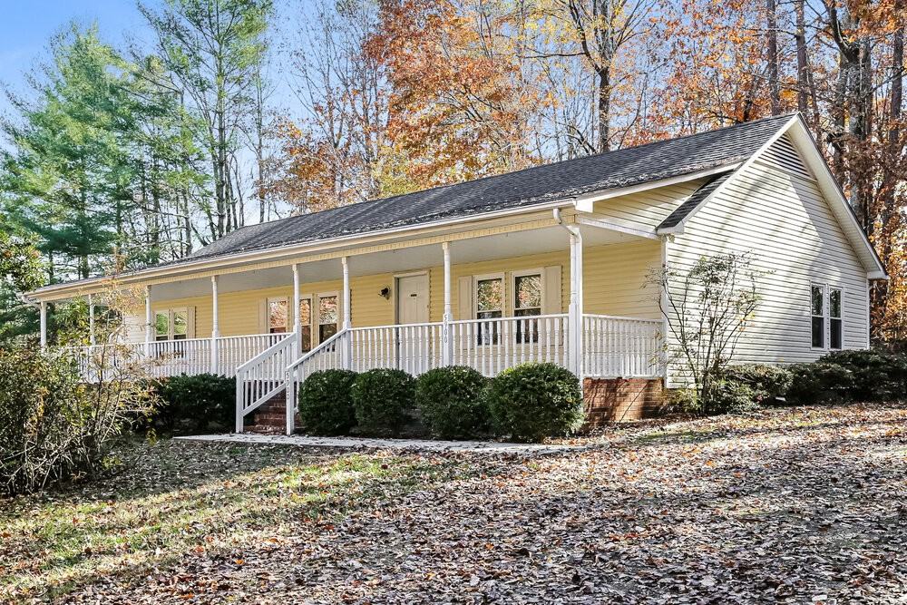 5900 Holder Rd - Photo 3 of 16