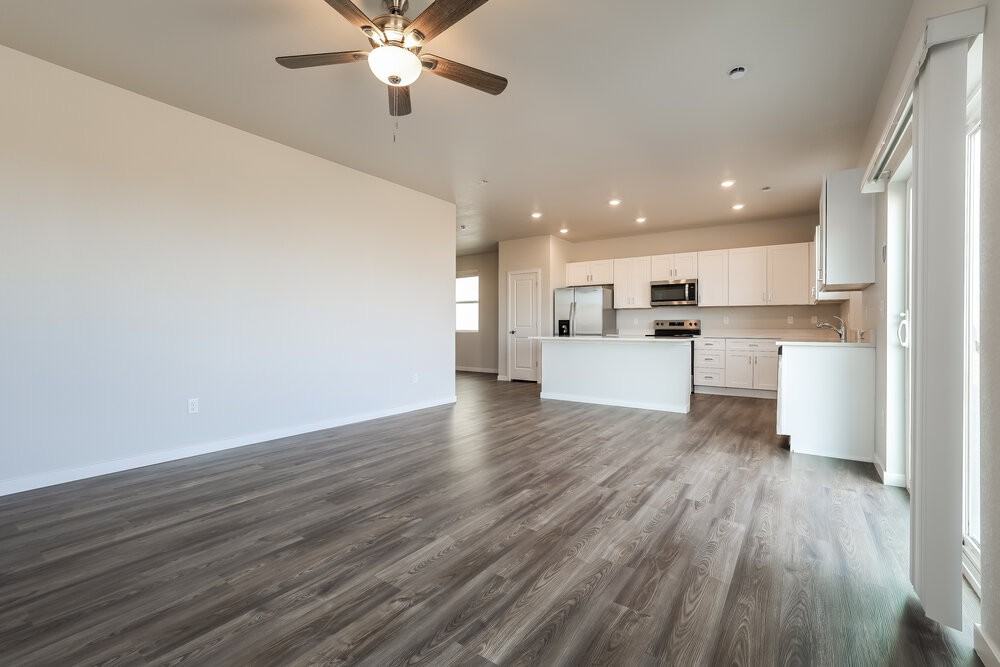 2161 Flower Blosom Ave - Photo 6 of 17