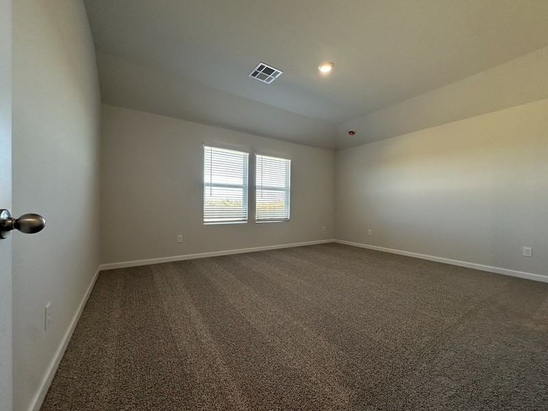 12537 Northwest 142Nd Street - Photo 6 of 18