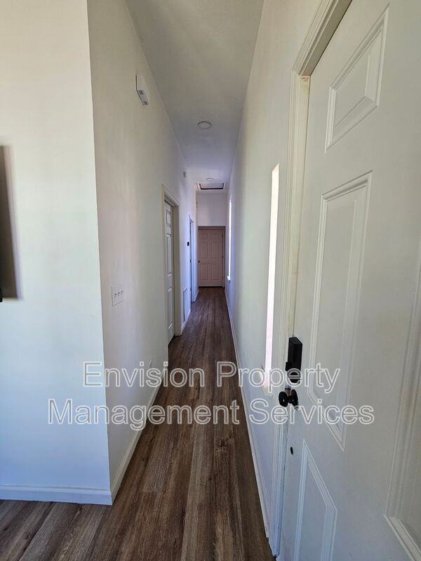 1408 2nd Ave - Photo 5 of 21