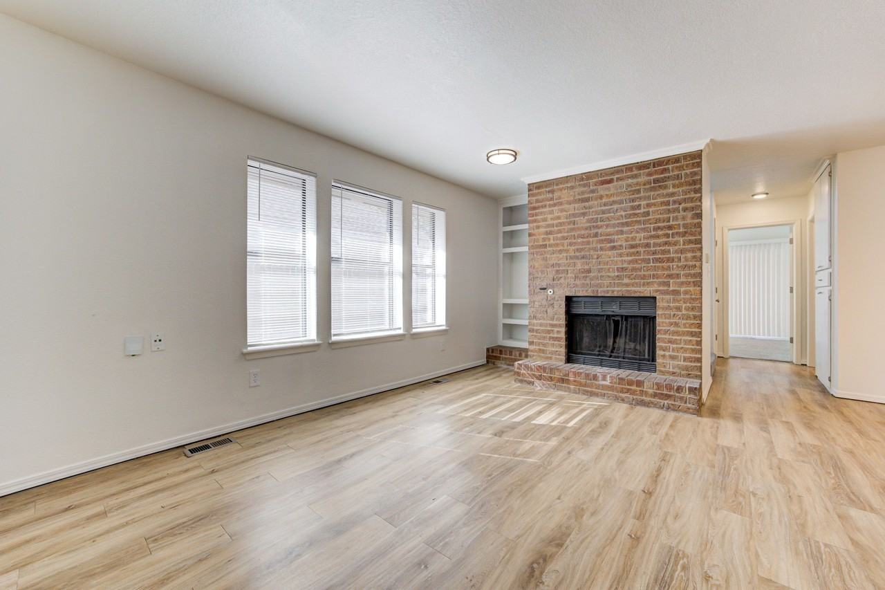 216 Harvard Road - Photo 5 of 29