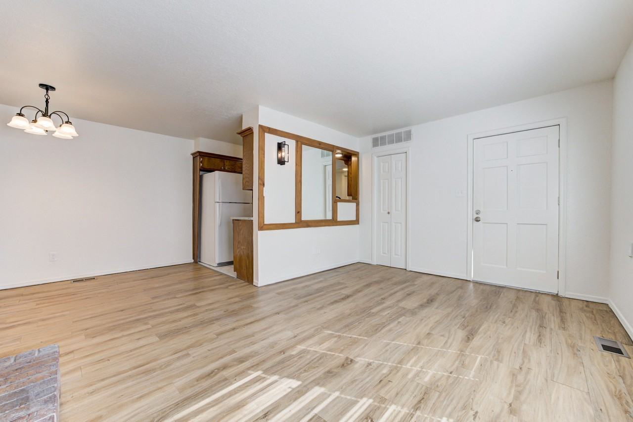 216 Harvard Road - Photo 7 of 29