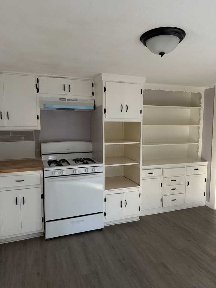 16 Duke Power Road - Photo 2 of 9