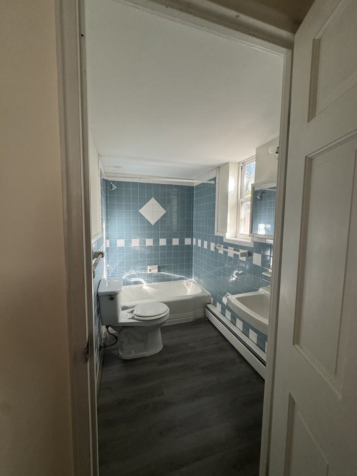 505 Sandheger Place - Photo 6 of 8