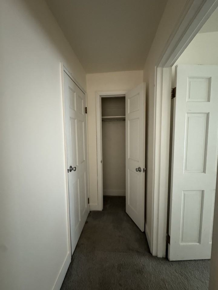 505 Sandheger Place - Photo 7 of 8