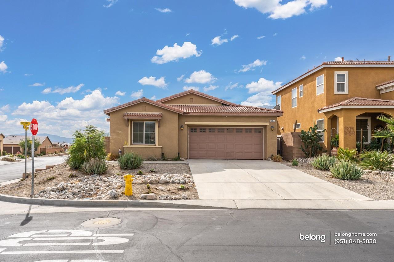 62855 Kitetrail Drive - Photo 2 of 18