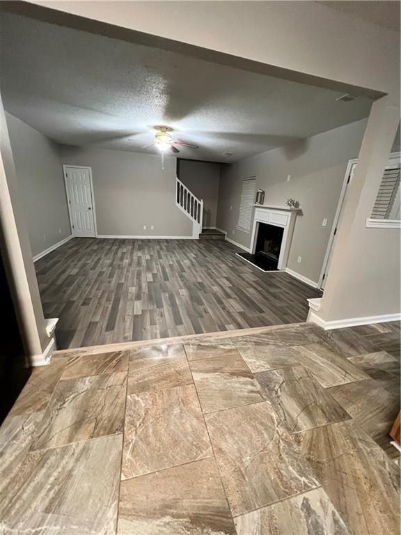 6064 Redtop Loop - Photo 4 of 10