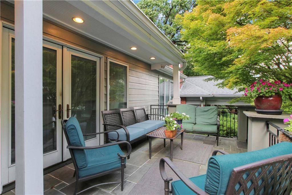 925 Highland Ter Ne - Photo 3 of 42