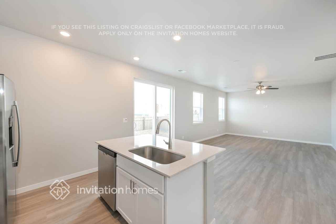 22835 E 47th Ave - Photo 7 of 18