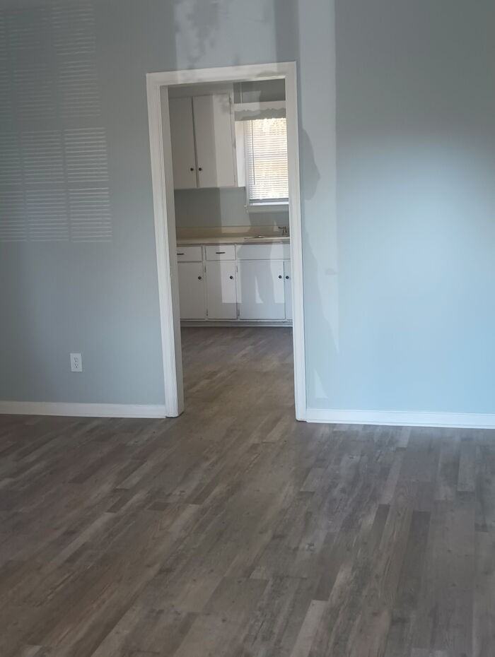 222 Willow St - Photo 2 of 10