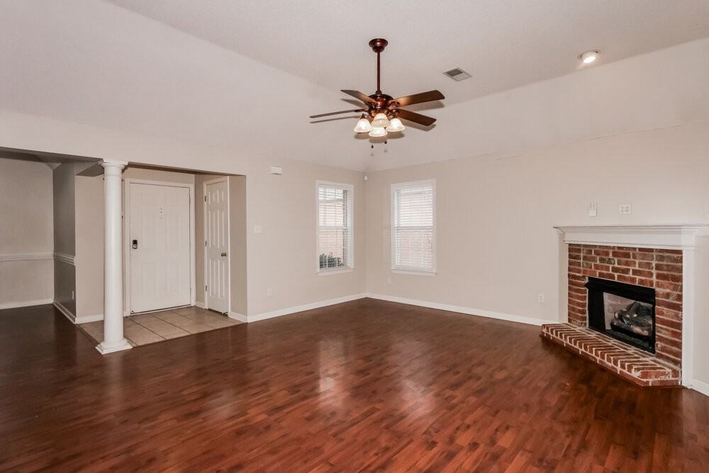 10255 Green Moss Dr S - Photo 5 of 16