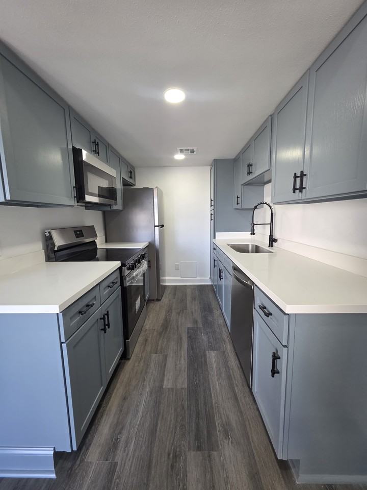 1244 Harbor Drive #216 - Photo 3 of 12