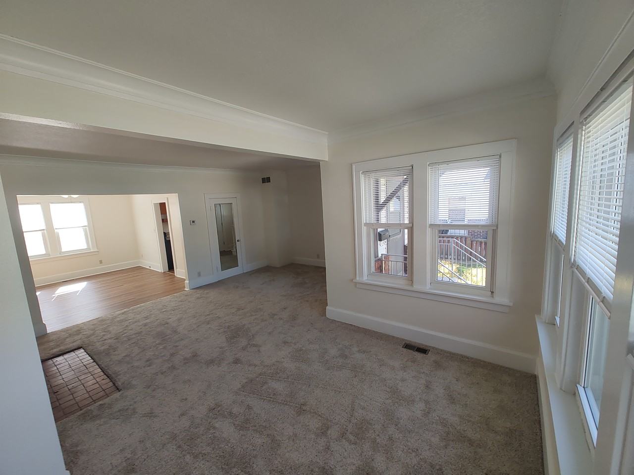 712 4th St Nw #712 - Photo 3 of 15