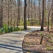 1042 Linsmore Ave - Photo 5 of 28