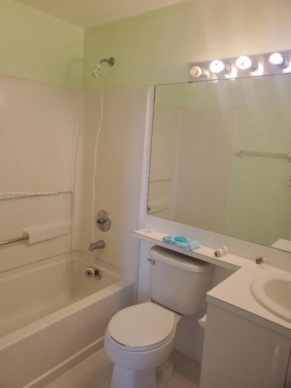 16645 Hemingway Drive - Photo 7 of 10