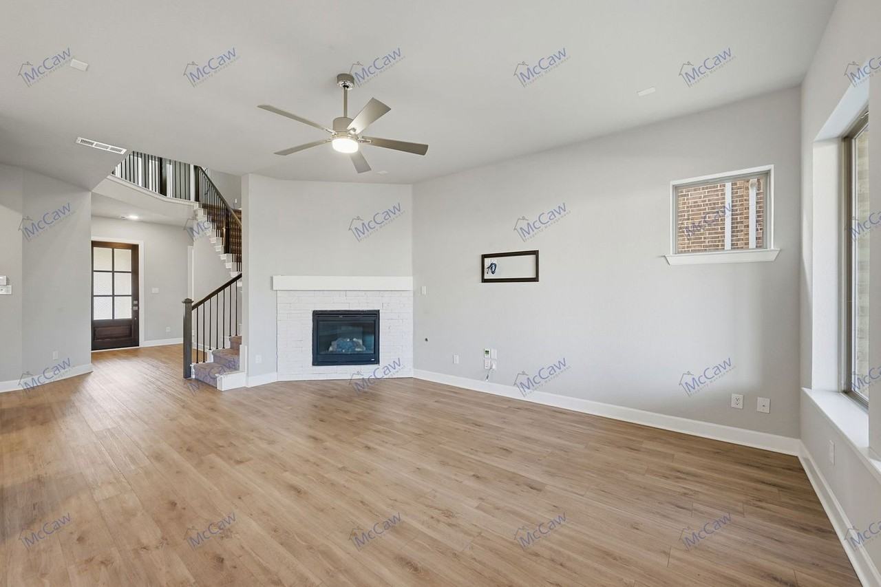 2229 Preston Bend Street - Photo 3 of 24