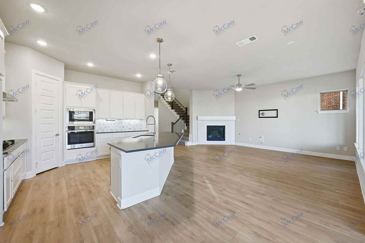 2229 Preston Bend Street - Photo 5 of 24