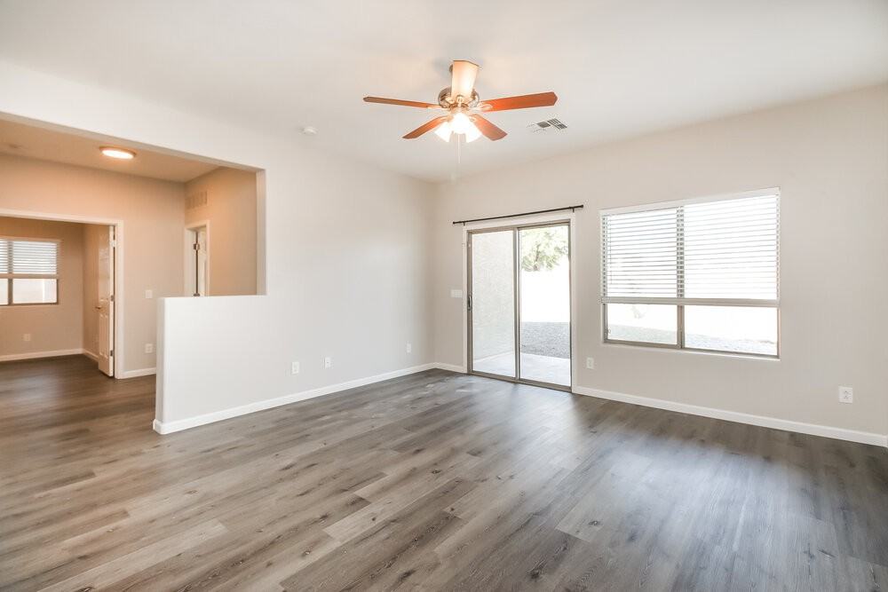 17320 W Caribbean Ln - Photo 3 of 16