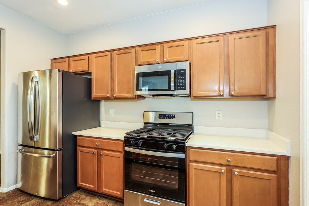 7342 W St Charles Ave - Photo 6 of 16